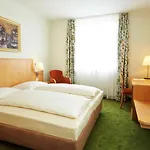 Landzeit Autobahn-restaurant Steinhaeusl Bei Wien 호텔 4*