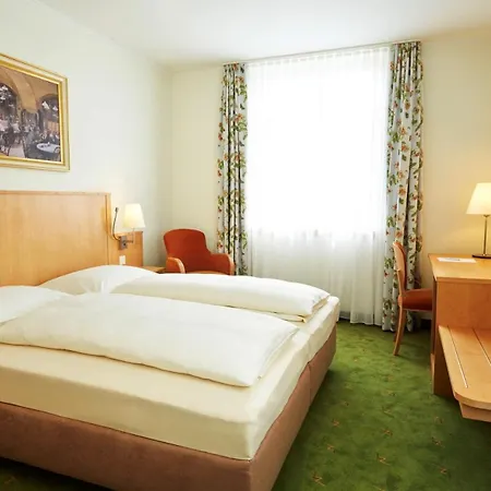 Landzeit Autobahn-restaurant Steinhaeusl Bei Wien Hotel 4*