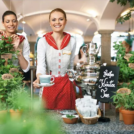 Landzeit Autobahn-restaurant Steinhaeusl Bei Wien
