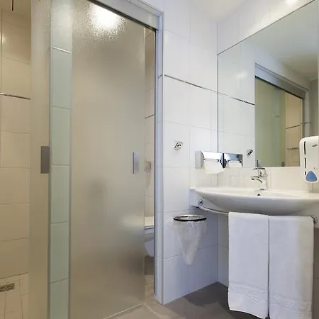 Landzeit Autobahn-restaurant Steinhaeusl Bei Wien